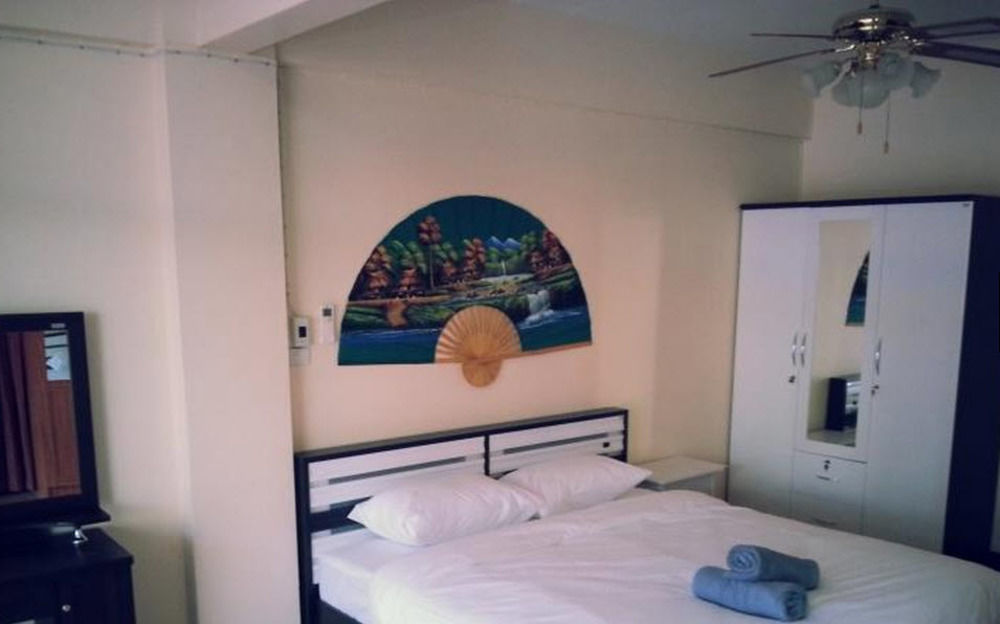 Oyo 963 Sunshine Guesthouse Pattaya Εξωτερικό φωτογραφία