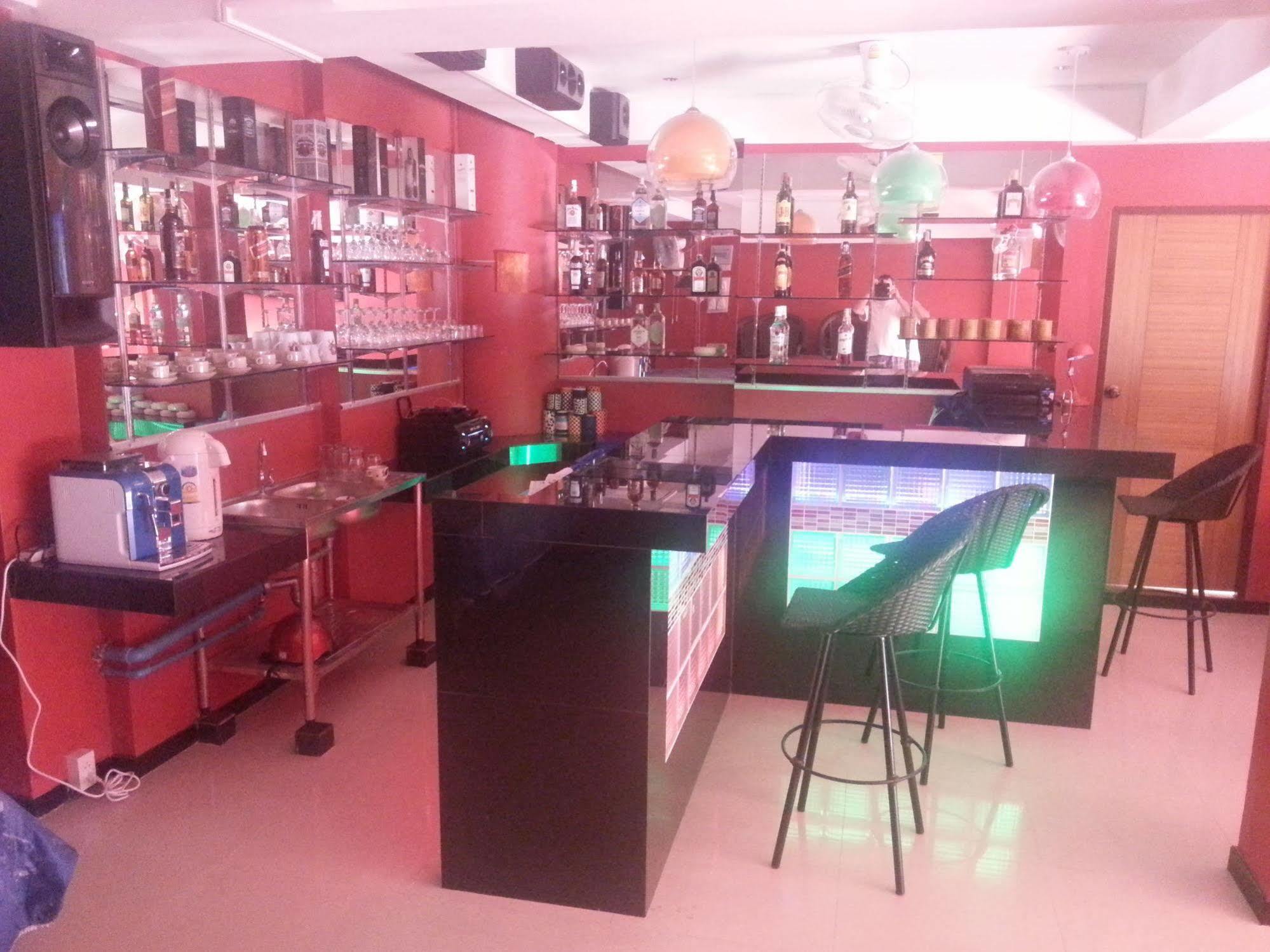 Oyo 963 Sunshine Guesthouse Pattaya Εξωτερικό φωτογραφία